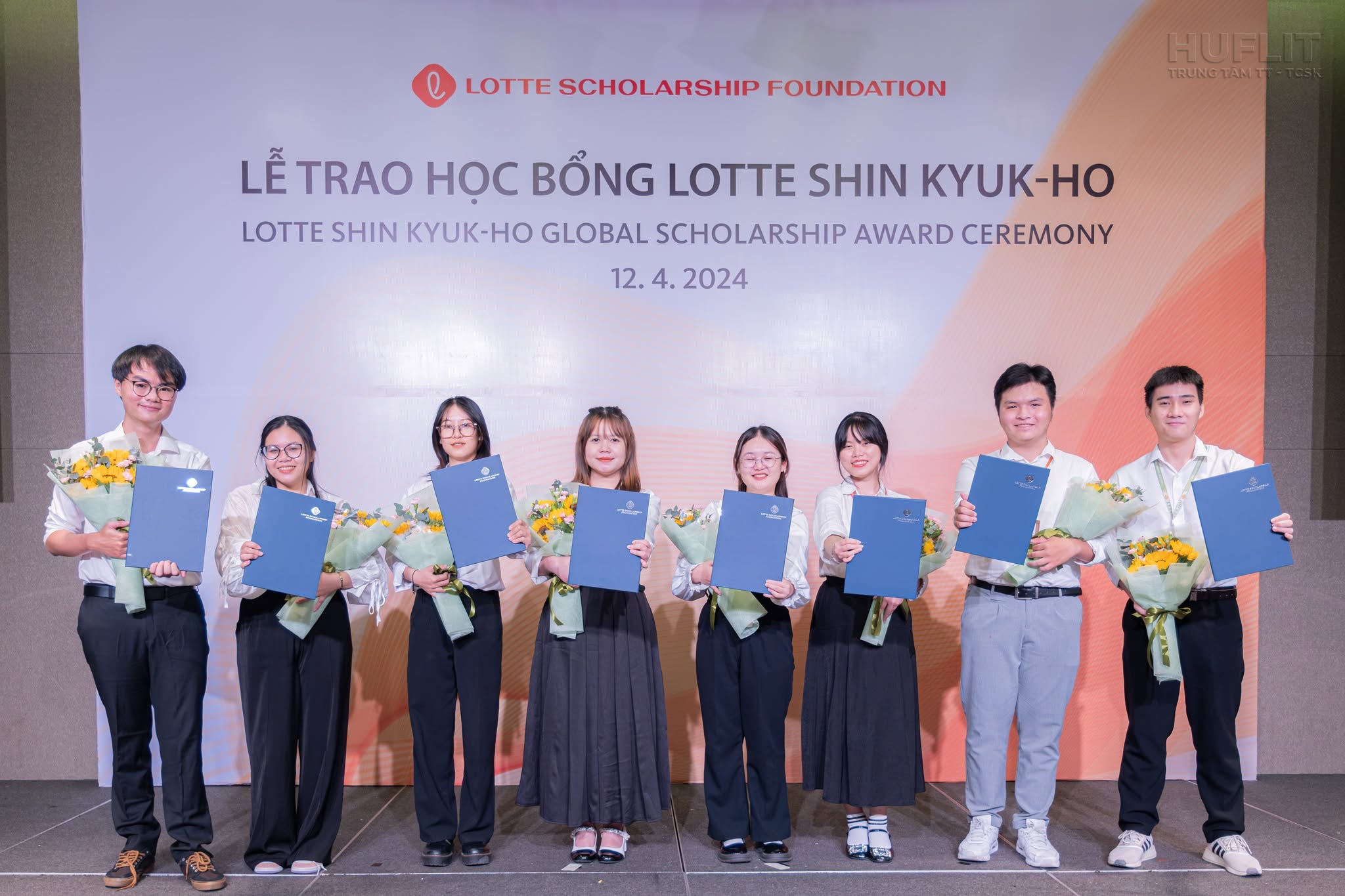Lotte Shin Kyuk-Ho Global Scholarship Award image 2